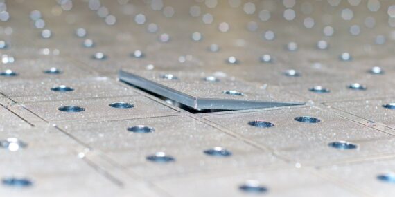 Dysze dostarczające strumień sprężonego powietrza