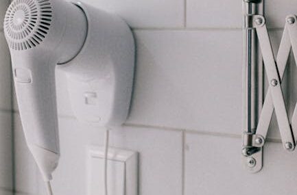 Metody montażu systemów osuszania powietrza – porównanie kosztów